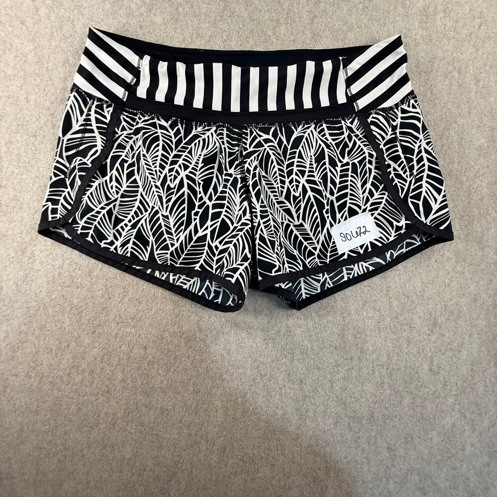 Lululemon Speed Short Black White Tropical Leaf Striped Waist Running Shorts 10